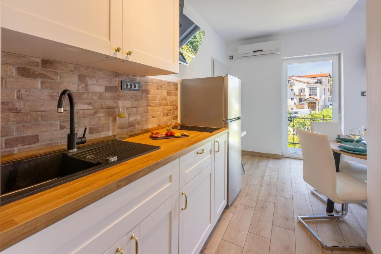 Apartamento Summer Breeze Crikvenica Exterior foto